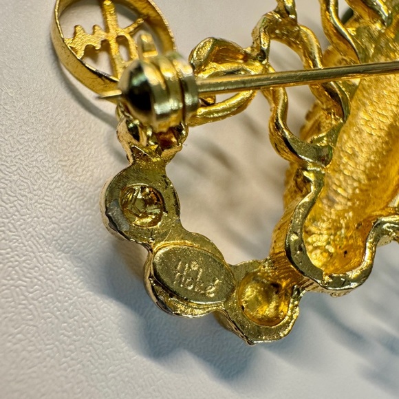 Vtg Signed Hobé Gold Plated Jade Scorpion Figural Pin Brooch Rare - Picture 7 of 7
